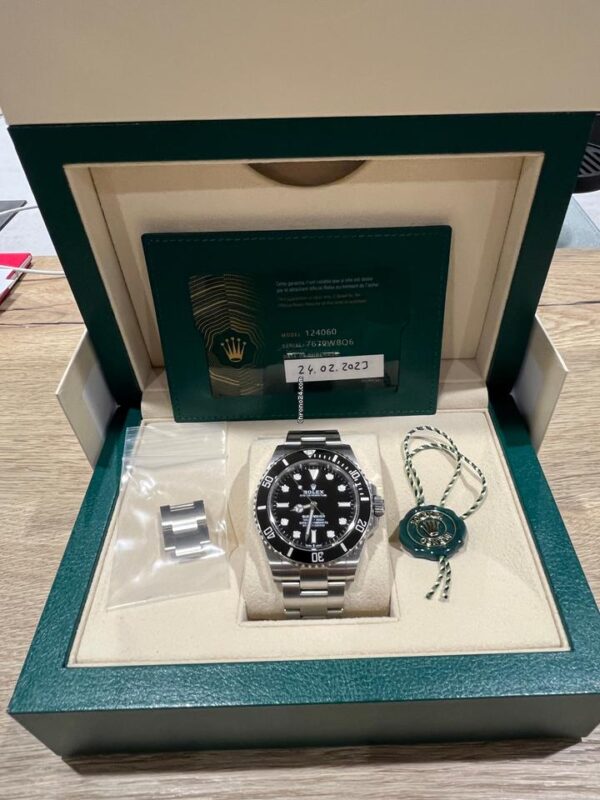 Rolex Submariner Silver Black - Image 3