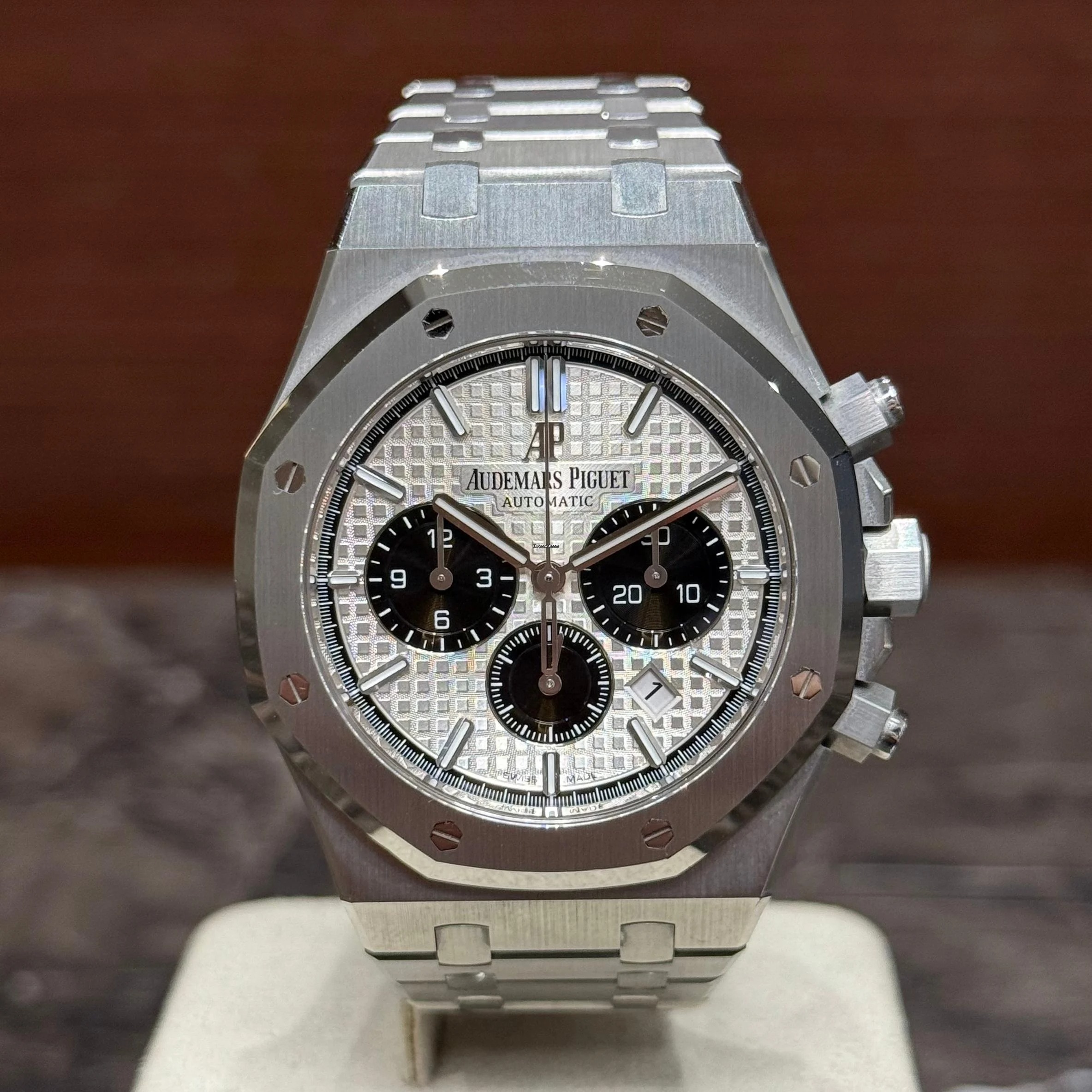 Audemars Piguet Royal Oak Chronograph 41 Panda